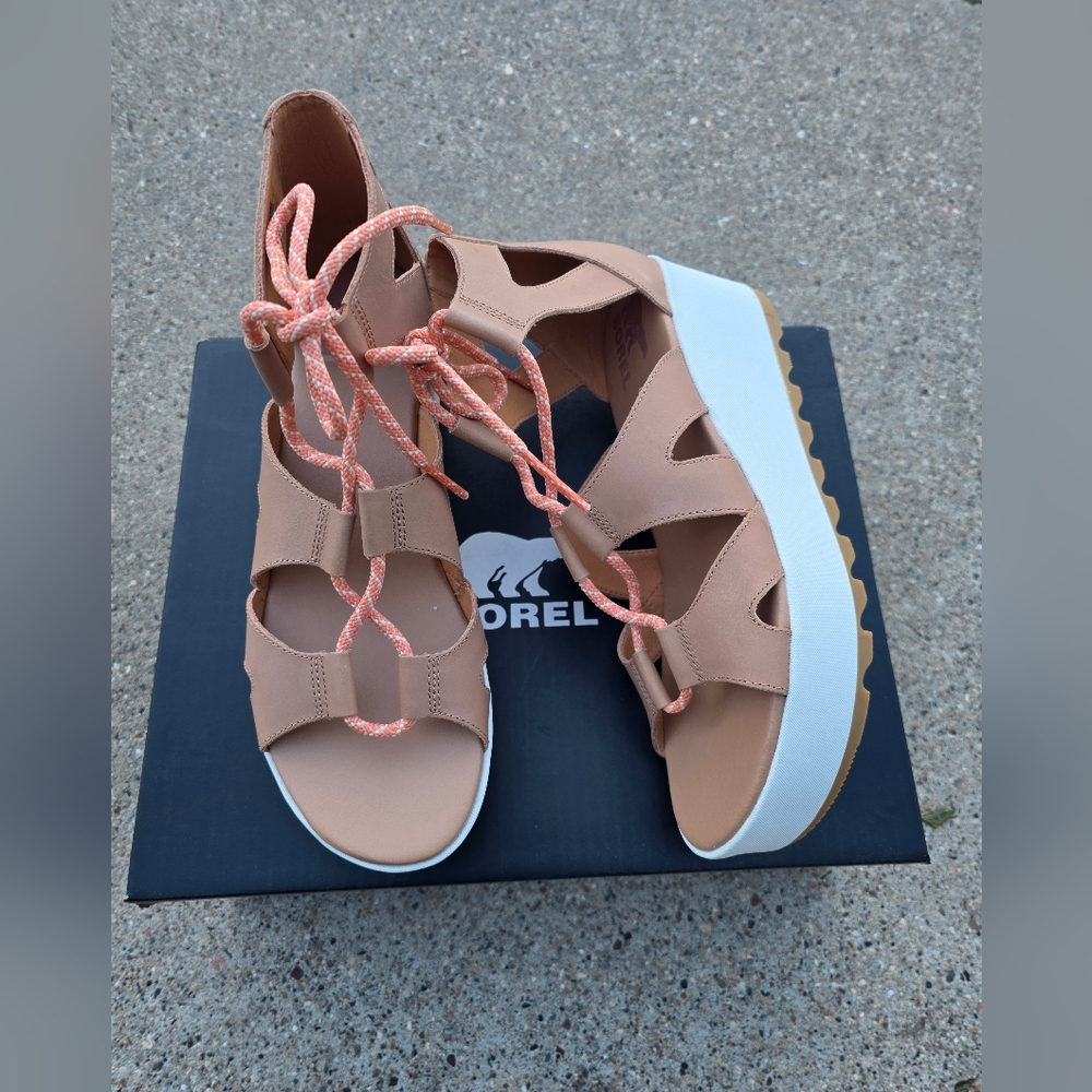 Sorel  Flatform Lace  Up Women's Tan Sandals Size 10